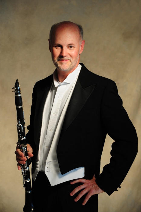 Dramaticall lit portrait of concert musician | Tacoma Symphony Orchestra | Tacoma, Washington